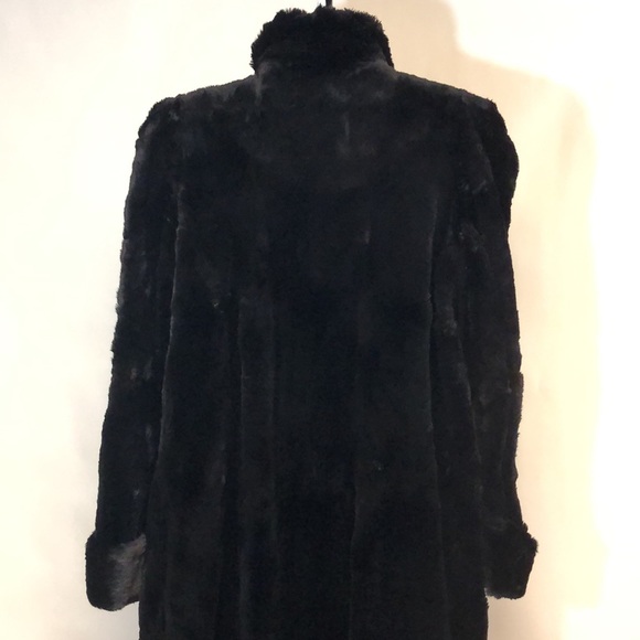 Women’s Village Furrier Vintage Black Fur Coat - Picture 10 of 15